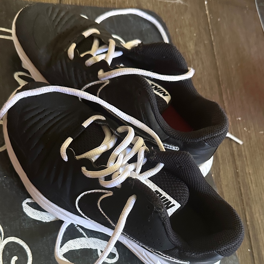 Nike Dual-Tone Black and White Shoes